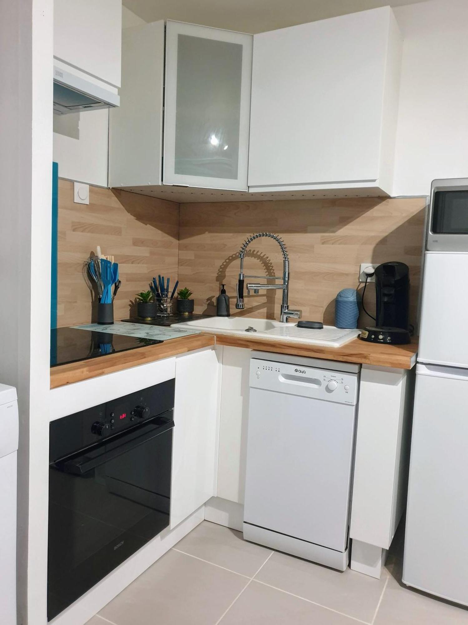 Appartement Vue Mer,Acces Direct Plage,Fibre,Clim,Parking Public Gratuit Le Barcarès Eksteriør bilde